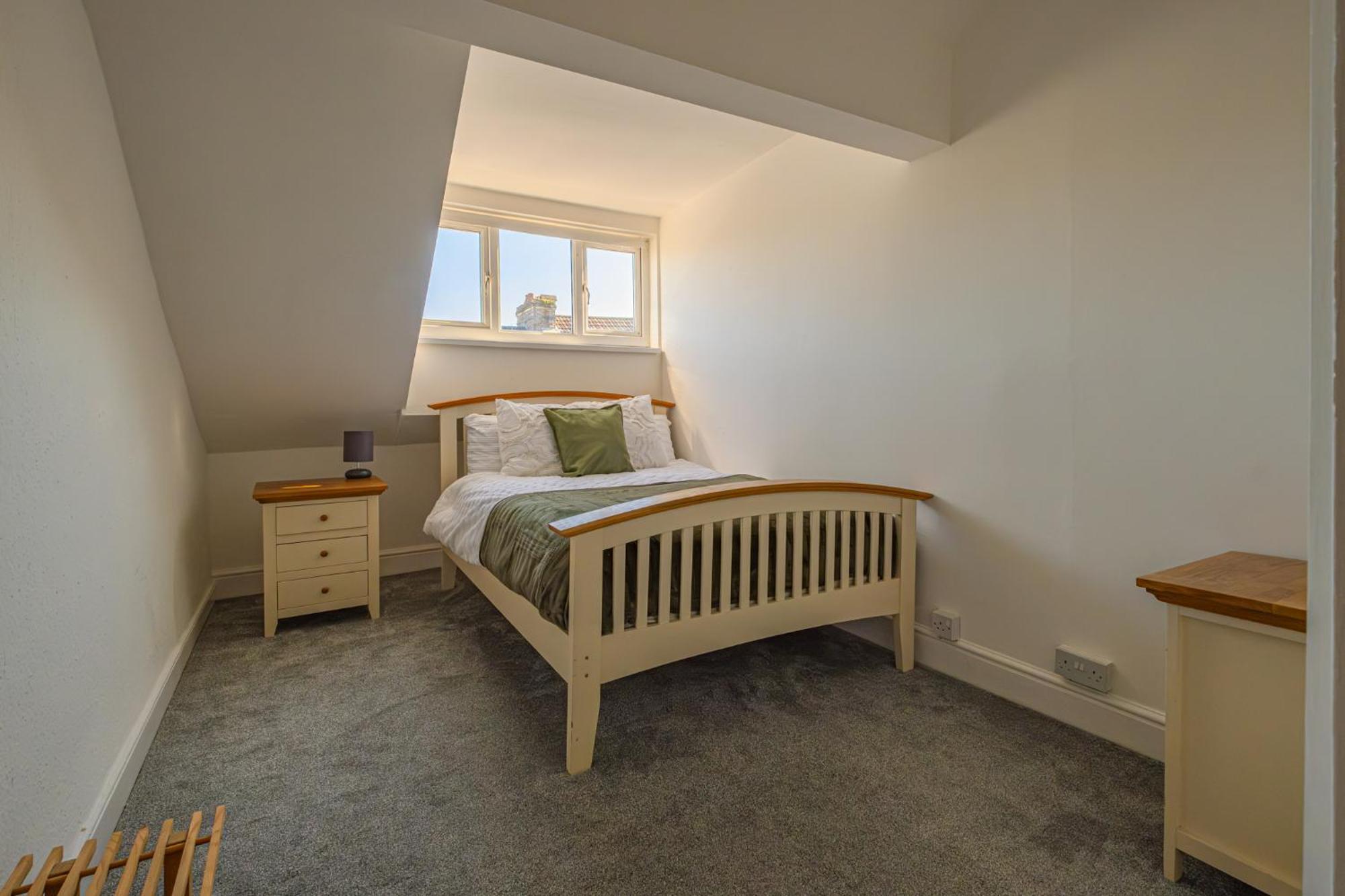 Castleview Coastal Comfort With 2 Parking Spaces Oystermouth Exterior photo
